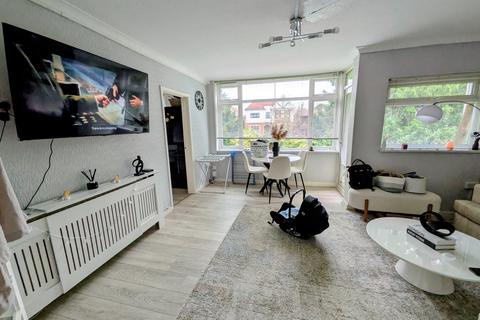 undefined, London Road, Redhill