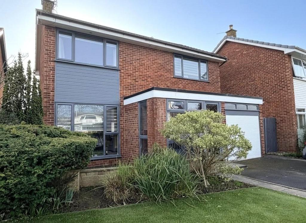 22 Forest Drive