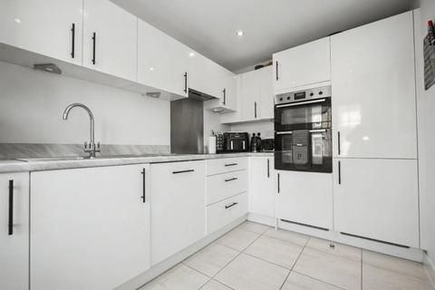 3 bedroom semi-detached house for sale, Lime Close, Normanton, West Yorkshire