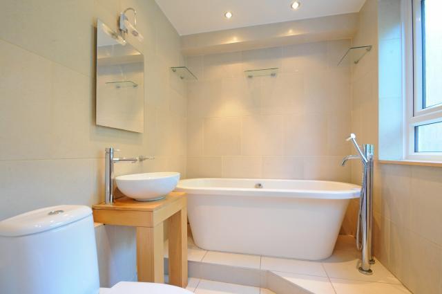 En Suite Bathroom
