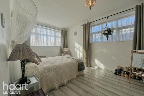 3 bedroom detached bungalow for sale, Wellgate Road, Luton