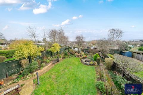 4 bedroom detached house for sale, Ridgeway, Weston Favell, Northampton, Northamptonshire, NN3