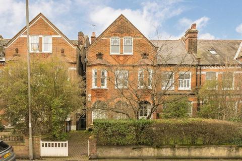 2 bedroom flat to rent, Bedford Hill, London SW12