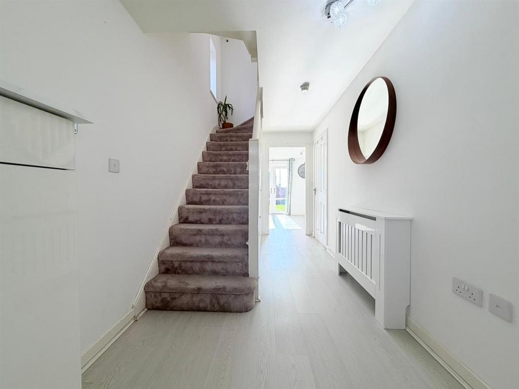 Hallway.jpeg