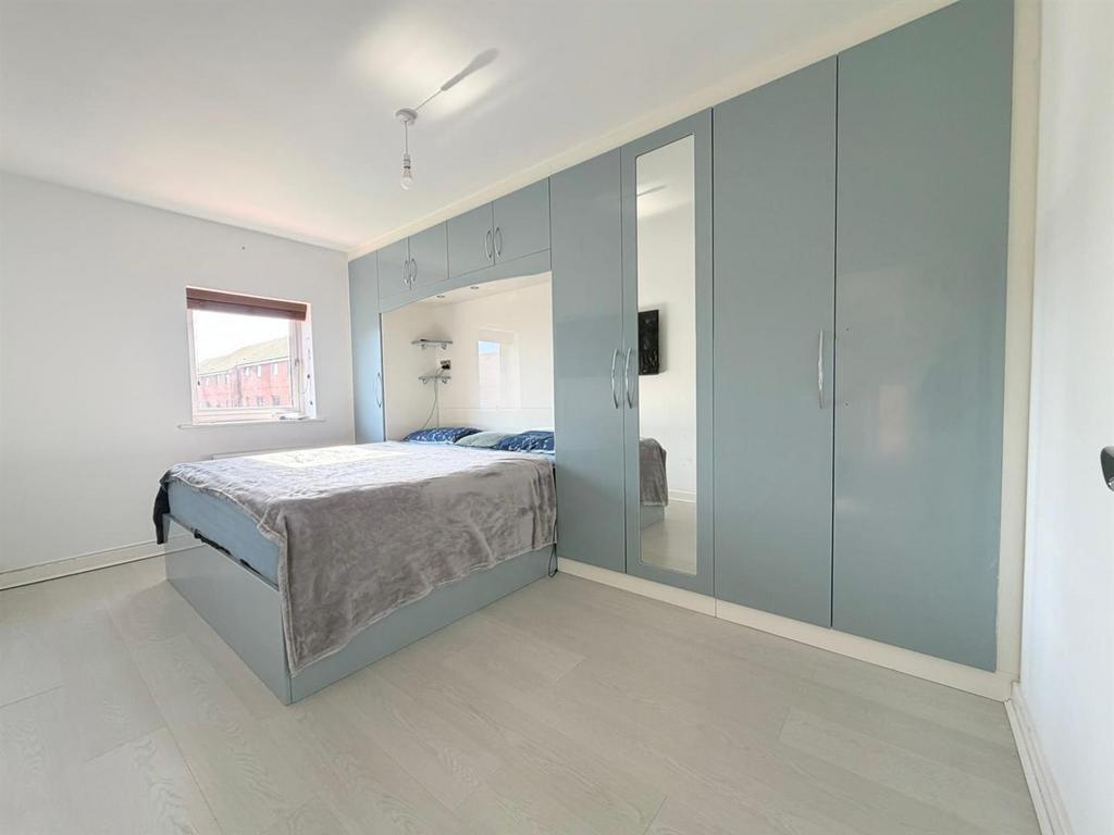 Bedroom 2.jpeg
