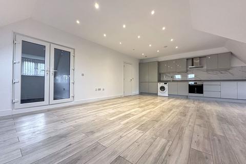 2 bedroom apartment to rent, New Road, High Wycombe, Buckinghamshire, HP12