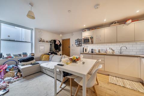 1 bedroom apartment for sale, Cricket Green, Mitcham CR4