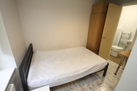 3 bedroom flat to rent, Milton Works, city center, Sheffield, S1