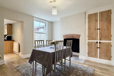 2 bedroom end of terrace house for sale, Highmore Street, Hereford