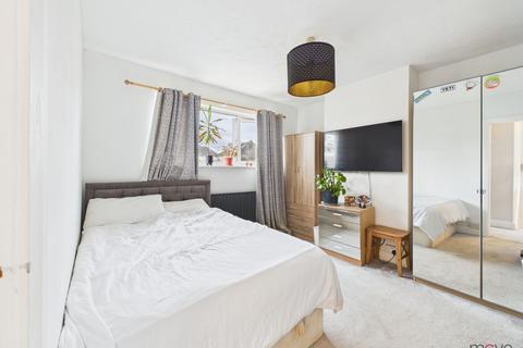 3 bedroom semi-detached house for sale, Coronation Grove, Gloucester GL2