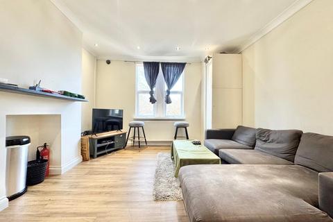 3 bedroom apartment to rent, LONDON SE20