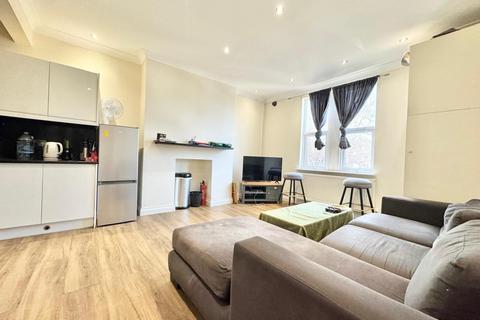 3 bedroom apartment to rent, LONDON SE20