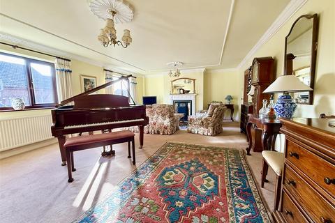 3 bedroom bungalow for sale, The Thoroughfare, Potter Heigham NR29