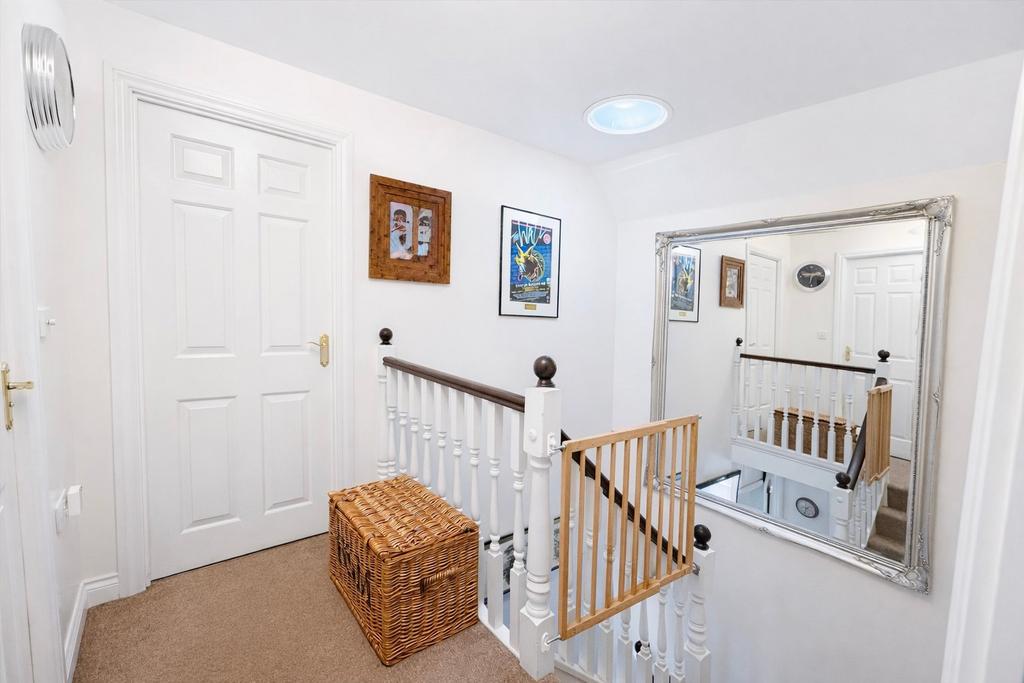 2nd Floor Landing