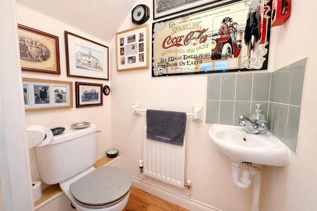 Ground Floor Wc
