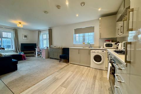 2 bedroom flat for sale, Heath Grove, Herne Bay CT6