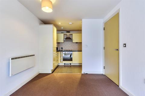 2 bedroom apartment to rent, Garratt Lane, LONDON SW18