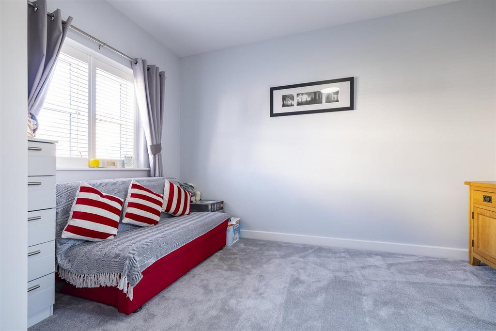 BEDROOM 2.jpg