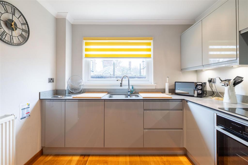 6, Paradise Place Perth, PH2 8 JH-7.jpg