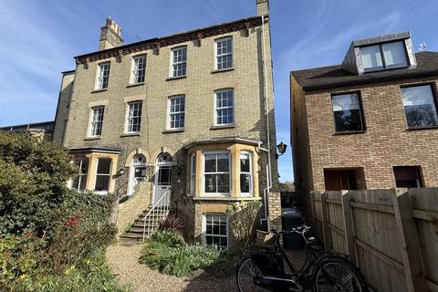 undefined, Clare Road, Cambridge, Cambridgeshire CB3.