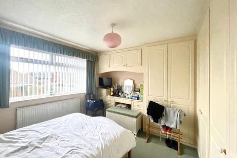 2 bedroom semi-detached house for sale, Low Hills Lane, Huddersfield, HD3