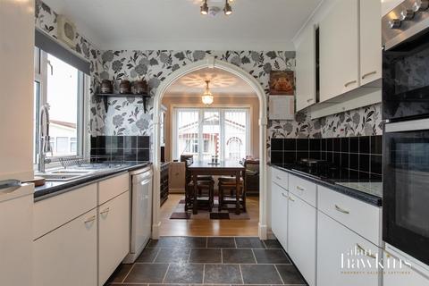 undefined, Church Park, Bradenstoke SN15 4