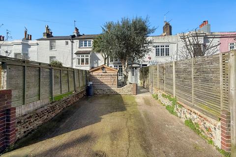 2 bedroom terraced house for sale, North Gardens, Brighton, BN1