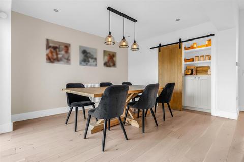 undefined, Derby Road, Hoddesdon EN11