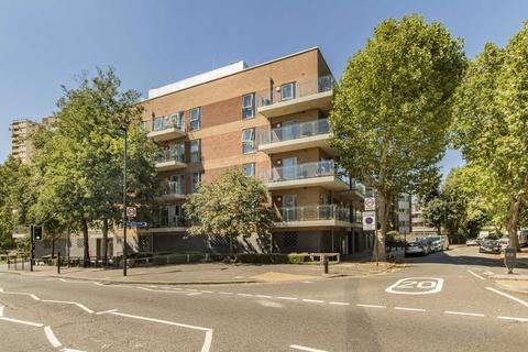 2 bedroom flat to rent, Rosemont Road, London W3