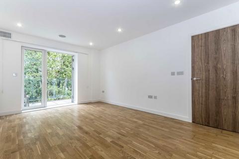 2 bedroom flat to rent, Rosemont Road, London W3
