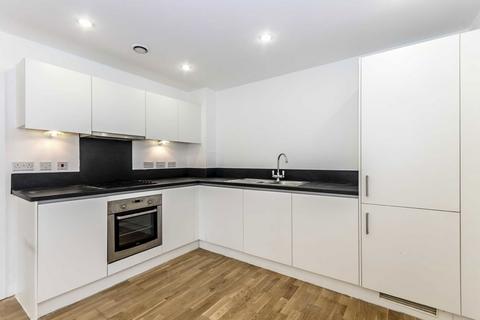 2 bedroom flat to rent, Rosemont Road, London W3