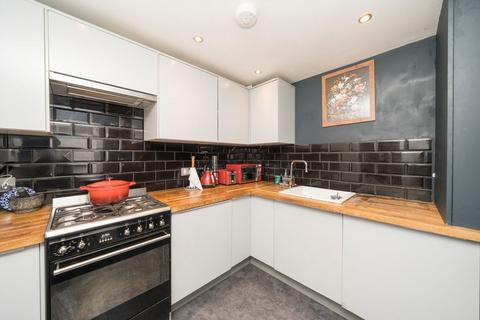 2 bedroom maisonette for sale, Gaisford Street, London NW5