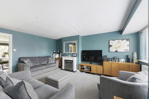 4 bedroom semi-detached house for sale, Alliance Way, Paddock Wood, Tonbridge