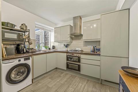 2 bedroom maisonette for sale, Cumberland Close, St Margarets