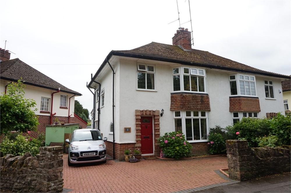 Conigar Crescent, USK 3 bed semidetached house £315,000
