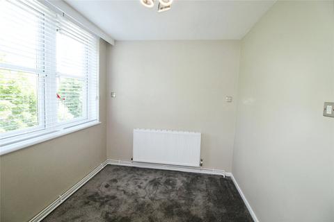 2 bedroom flat to rent, Westover Close, Sutton SM2