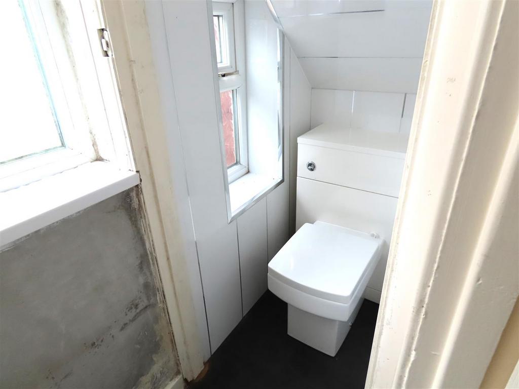 Donwnstairs wc