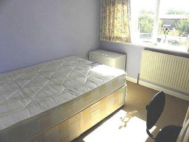 Kemsing-gardens-ct2-7re-652646