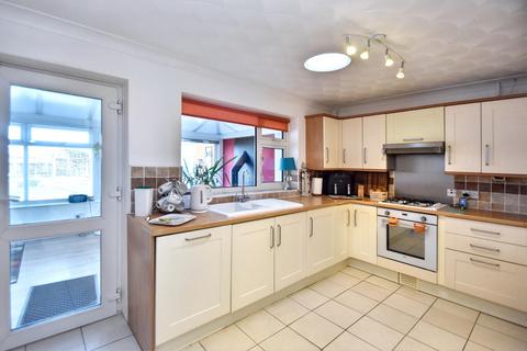 3 bedroom bungalow for sale, Beacon Park Drive, Skegness, PE25