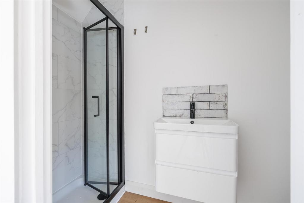 Int 14.jpg