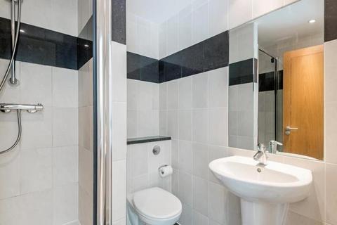 2 bedroom apartment to rent, Sussex Gardens, London W2