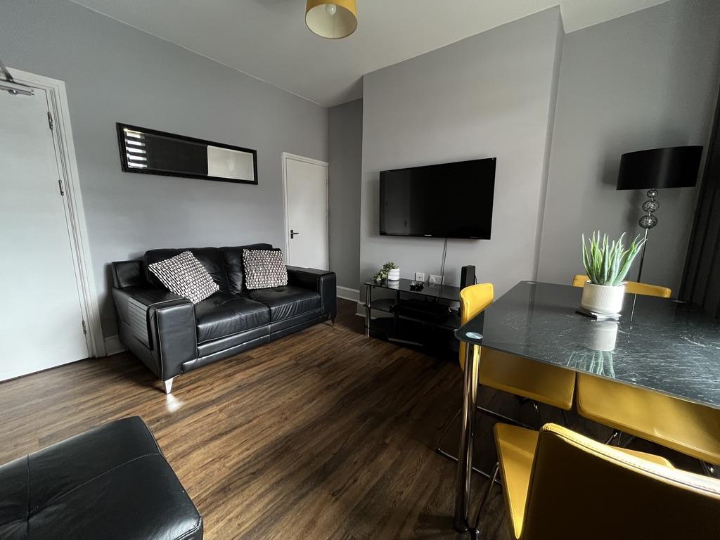 4 A141 CE0-D5 DD-4 D9 B-A516-A968 C9 DFFBA3 1 105 c.jpeg