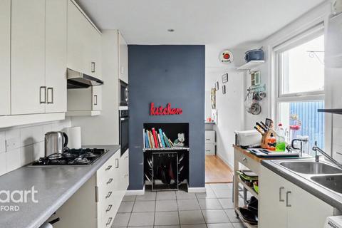 2 bedroom terraced house for sale, Sussex Avenue, Ashford