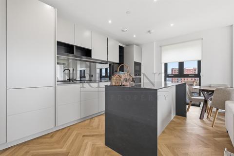 2 bedroom apartment to rent, Emperor Point, Dragonfly Walk, N4