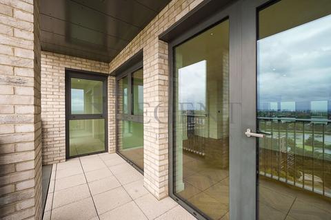 2 bedroom apartment to rent, Emperor Point, Dragonfly Walk, N4