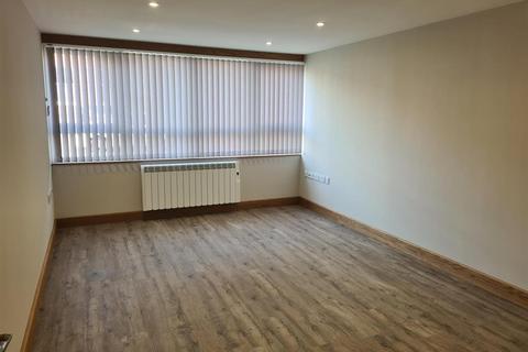 2 bedroom flat to rent, Serpentine Road, Harborne, Birmingham, B17 9RF