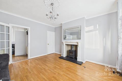 3 bedroom terraced house to rent, Beck Road, Sheffield S5