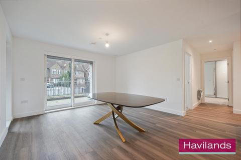 2 bedroom flat to rent, Green Lanes, London