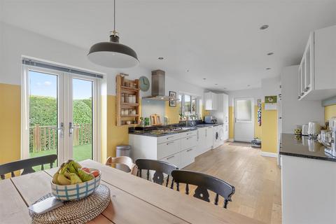 4 bedroom detached house for sale, Greenhow Park, Burley In Wharfedale LS29