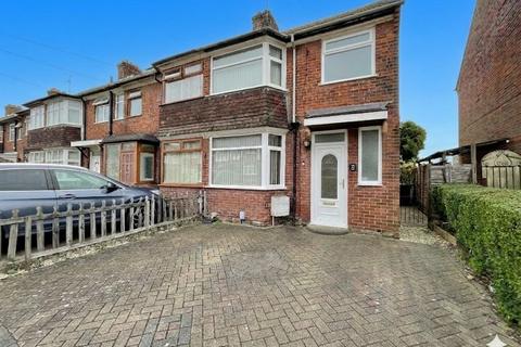 undefined, Gardenia Avenue, Luton, Bedfordshire, LU3 2NT